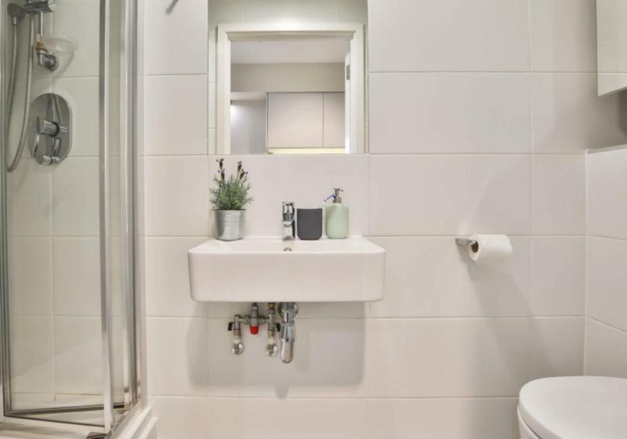 Hashtag South Bank Campus Accommodation Лондон Екстер'єр фото