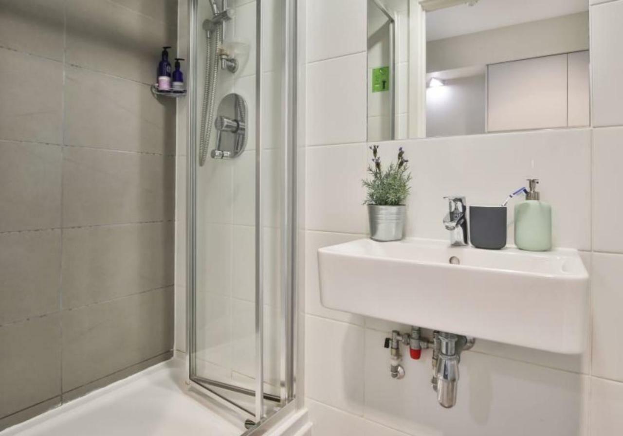 Hashtag South Bank Campus Accommodation Лондон Екстер'єр фото